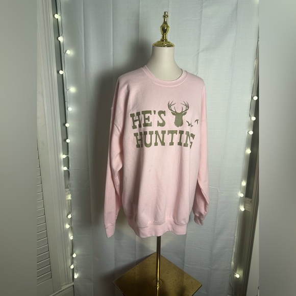 Gildan Pink Oversized Sweatshirt with Graphic - Picture 7 of 7